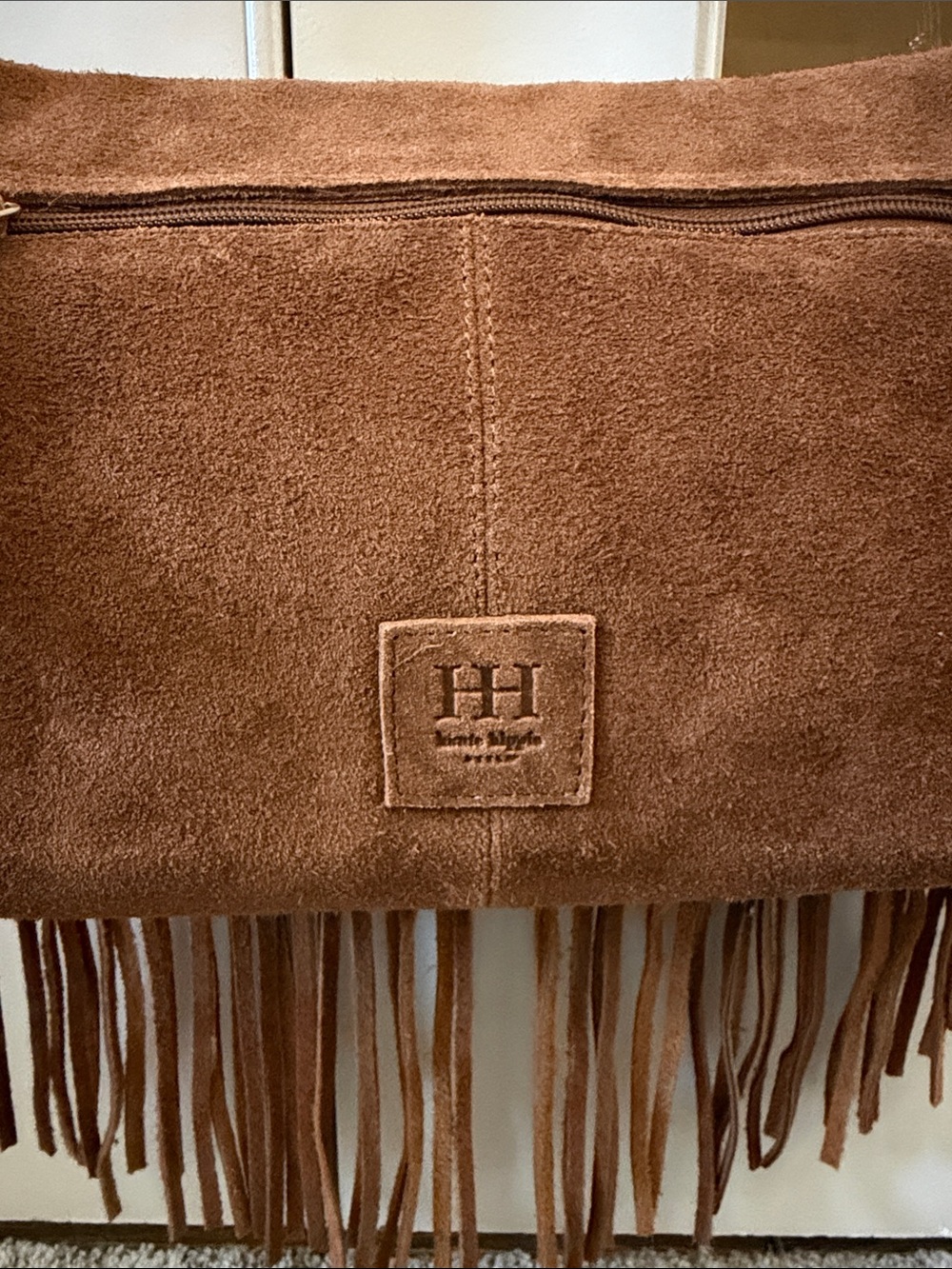 Haute Hippie Women's Tan Genuine Suede Eyelet Fringe Flap Envelope Crossbody Bag - Picture 5 of 7